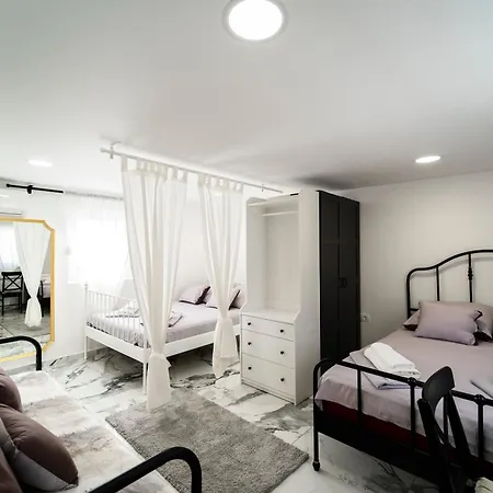 The Crown Of Borelli - Grand Penthouse In Old Town Zadar