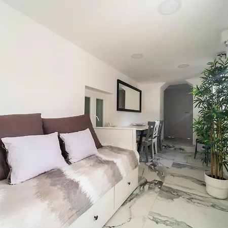 The Crown Of Borelli - Grand Penthouse In Old Town Apartman Zadar